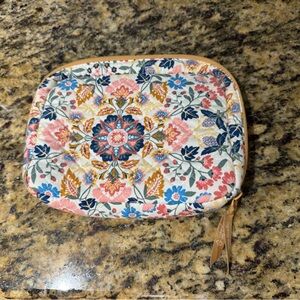 Vera Bradley cotton cord organizer